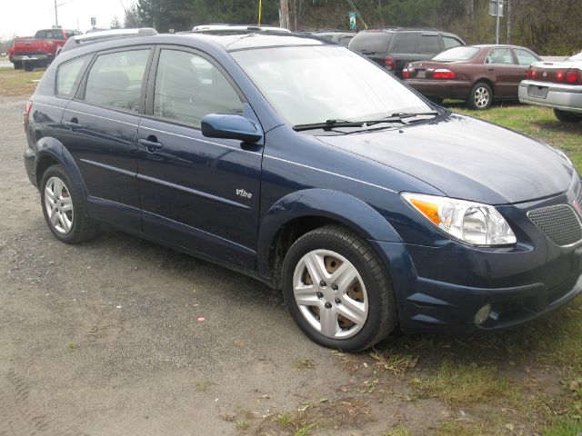 2005 Pontiac Vibe Base