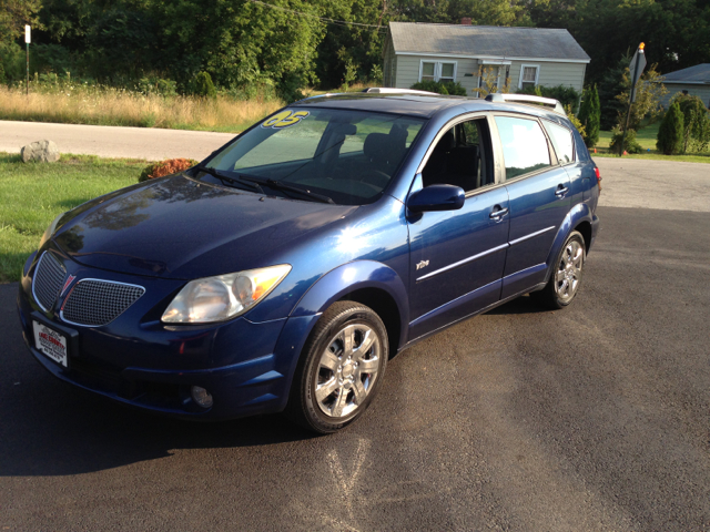 2005 Pontiac Vibe Base