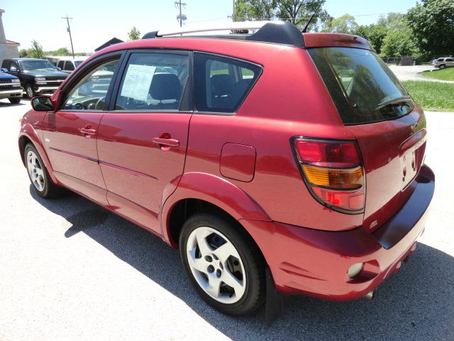 2005 Pontiac Vibe Base