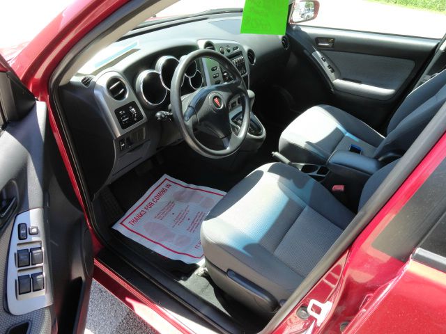 2005 Pontiac Vibe Base