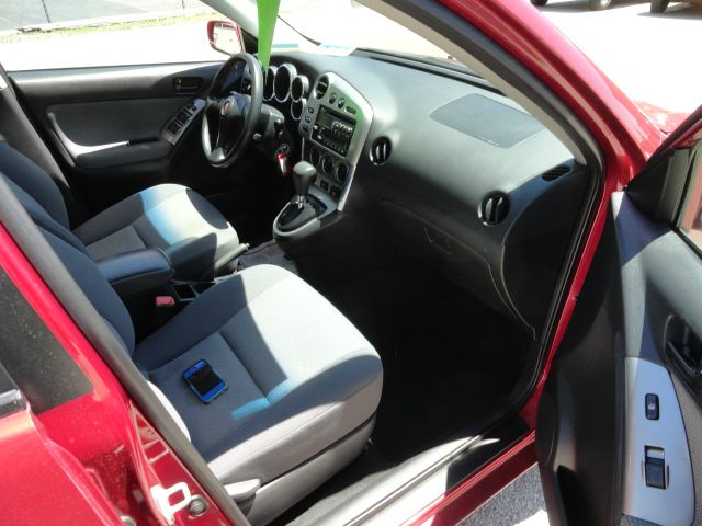 2005 Pontiac Vibe Base