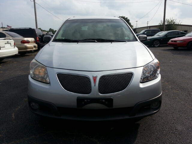 2005 Pontiac Vibe Base