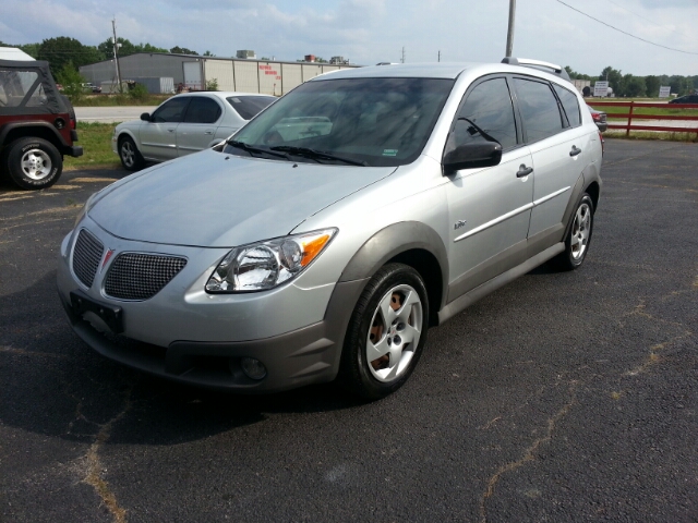 2005 Pontiac Vibe Base