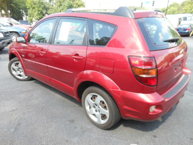 2005 Pontiac Vibe Base