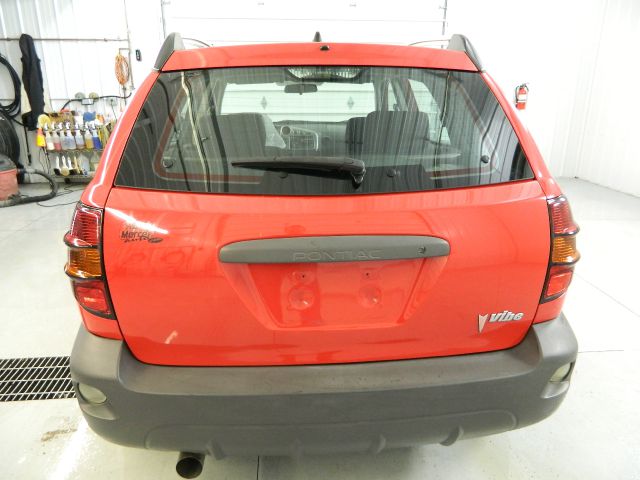 2006 Pontiac Vibe Base