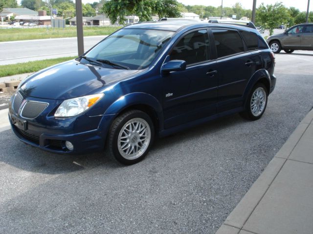 2006 Pontiac Vibe Base