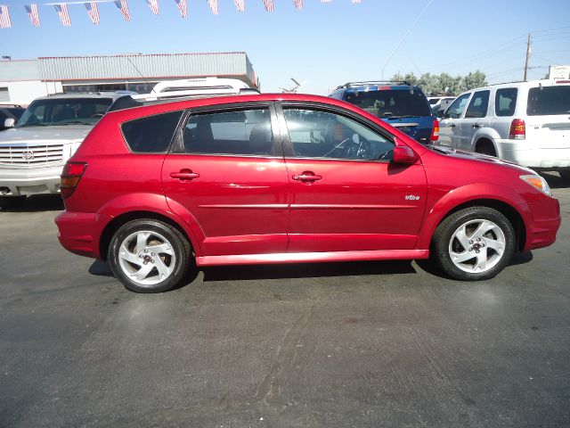 2006 Pontiac Vibe Base