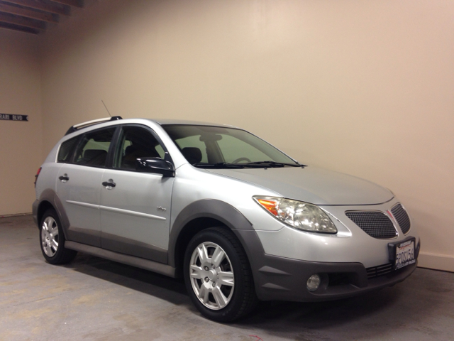 2006 Pontiac Vibe Base