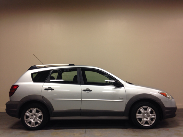2006 Pontiac Vibe Base