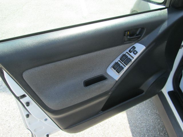 2006 Pontiac Vibe EX - DUAL Power Doors