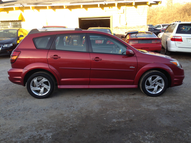 2006 Pontiac Vibe Base