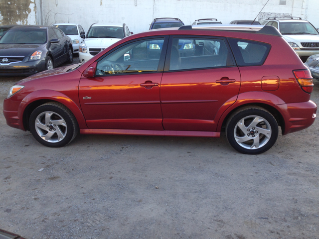 2006 Pontiac Vibe Base