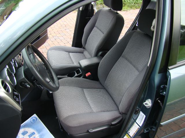 2006 Pontiac Vibe Base
