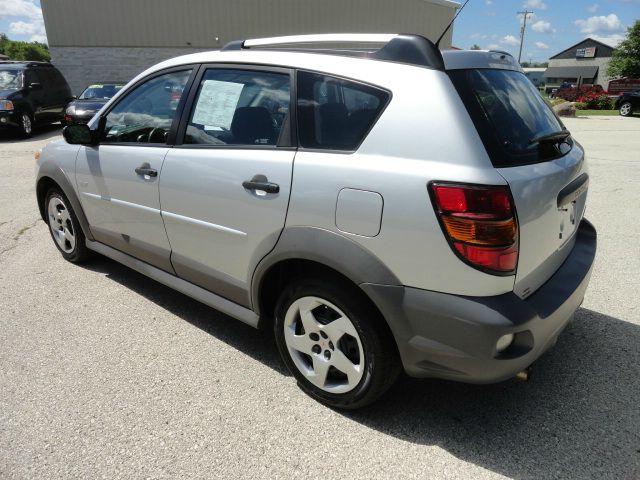 2006 Pontiac Vibe Base