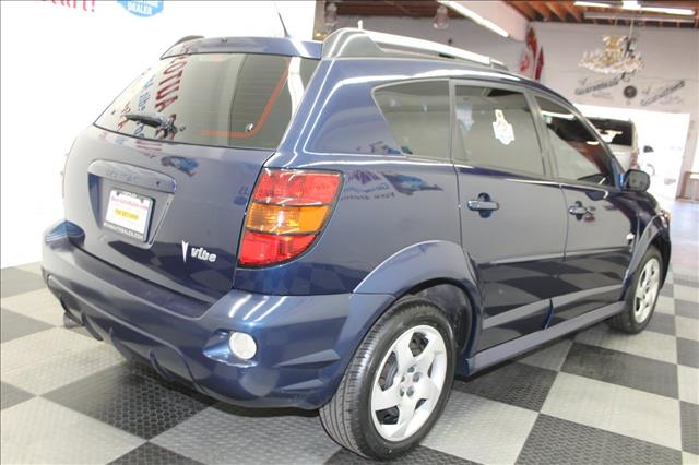2006 Pontiac Vibe Base