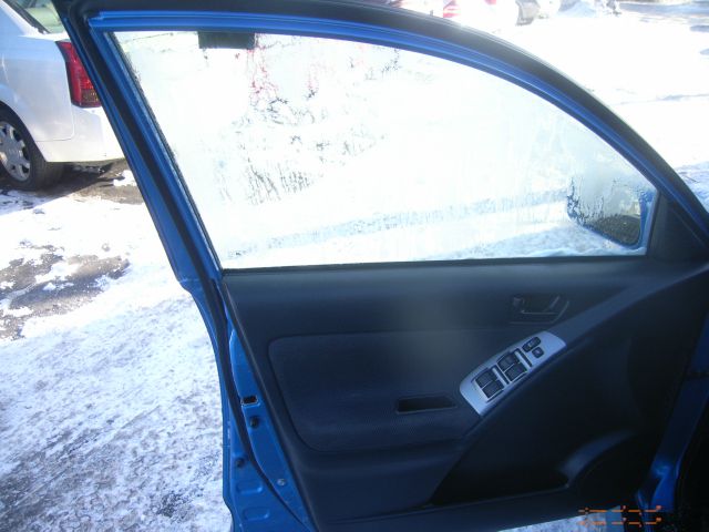 2007 Pontiac Vibe Base