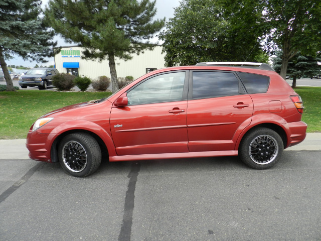 2007 Pontiac Vibe Base