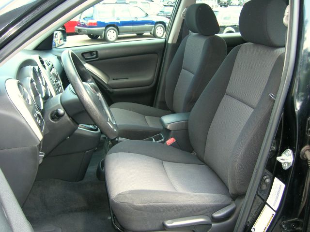 2007 Pontiac Vibe Base