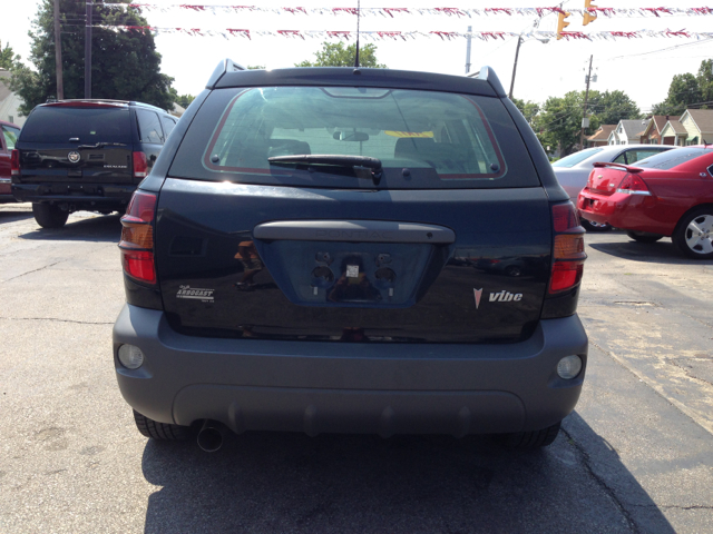 2007 Pontiac Vibe Base