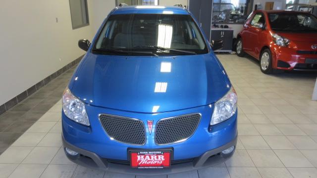 2008 Pontiac Vibe Base