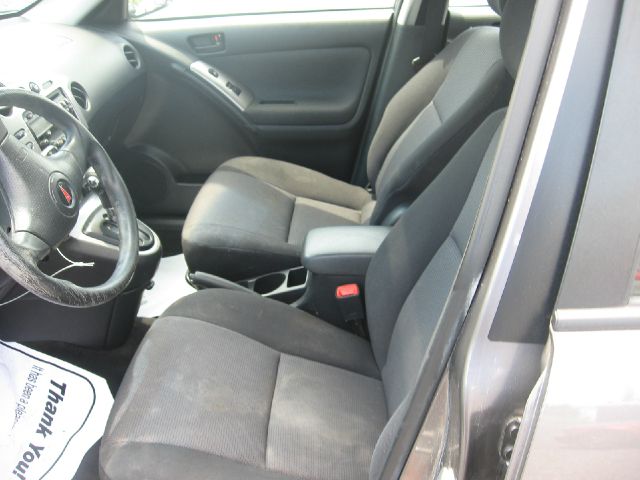 2008 Pontiac Vibe Base