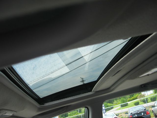 2008 Pontiac Vibe Base