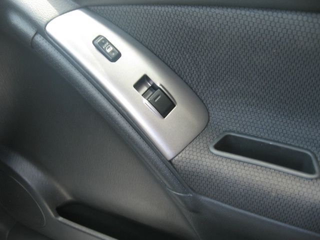 2008 Pontiac Vibe Base