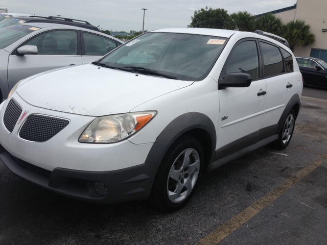 2008 Pontiac Vibe Base