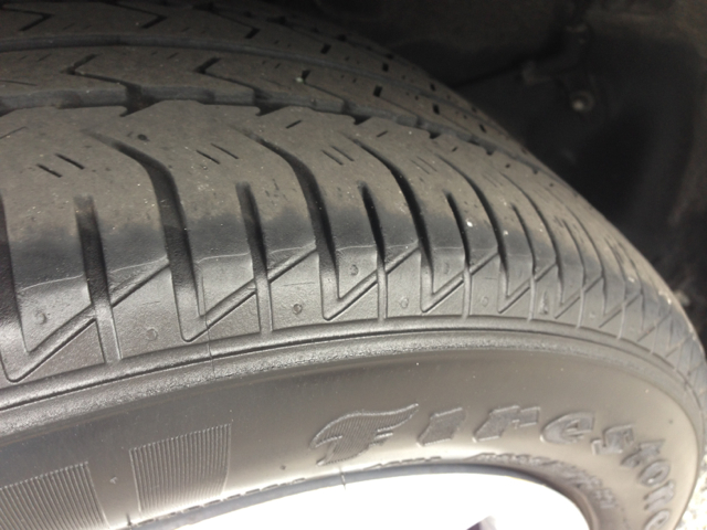 2008 Pontiac Vibe Base