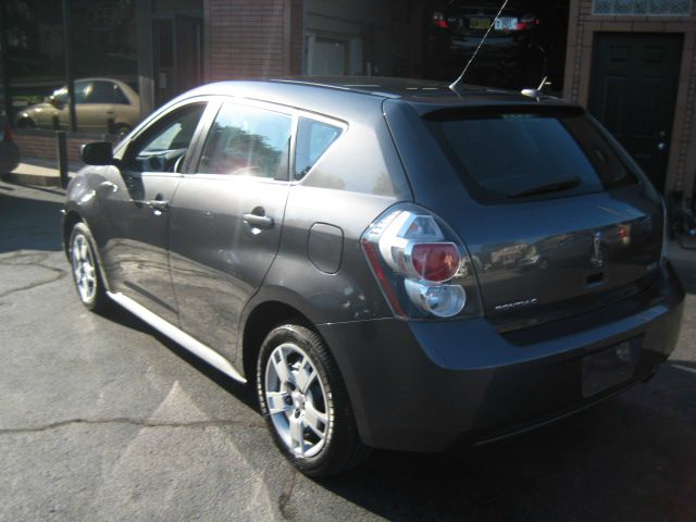 2010 Pontiac Vibe 4X4 ED. Bauer EL