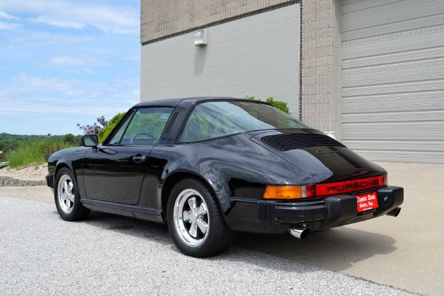1986 Porsche 911 LS Extended Cab 2WD