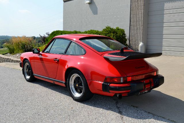 1987 Porsche 911 LS Extended Cab 2WD