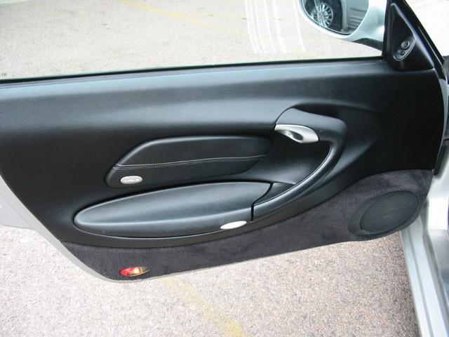 2000 Porsche 911 2007 Cadillac 3.6