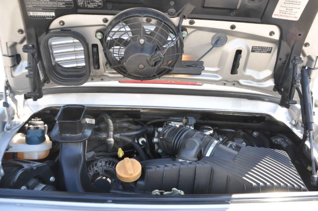 2000 Porsche 911 Creme And Gold Ed