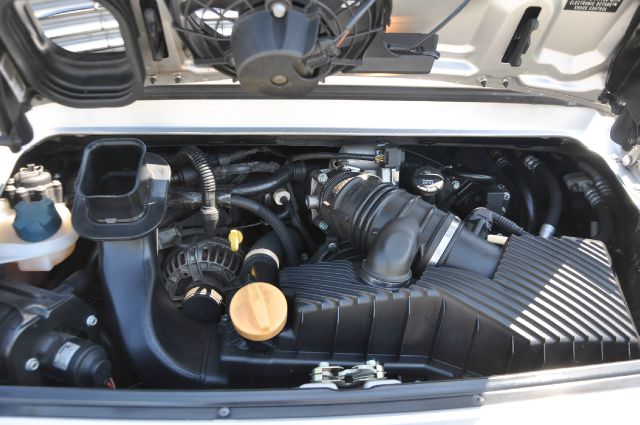 2000 Porsche 911 Creme And Gold Ed