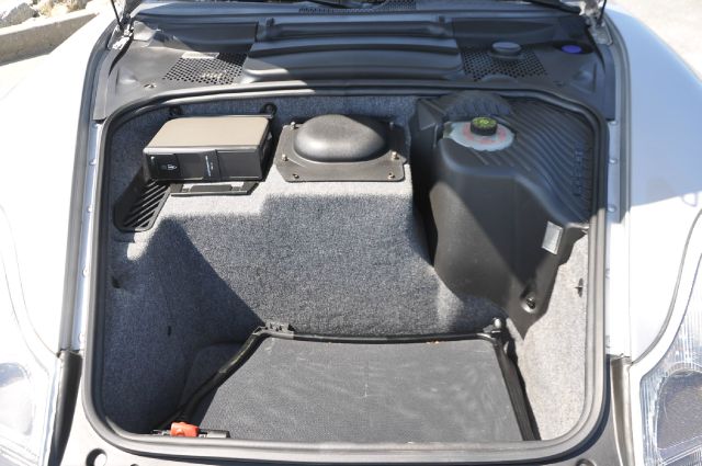 2000 Porsche 911 Creme And Gold Ed