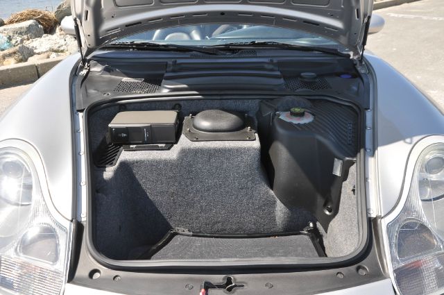 2000 Porsche 911 Creme And Gold Ed