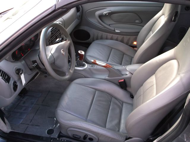 2001 Porsche 911 4WD REG CAB 120.5 SLT