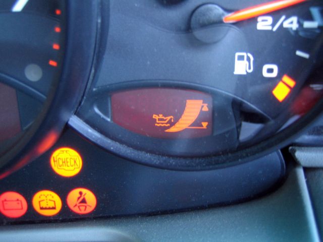 2001 Porsche 911 4WD REG CAB 120.5 SLT