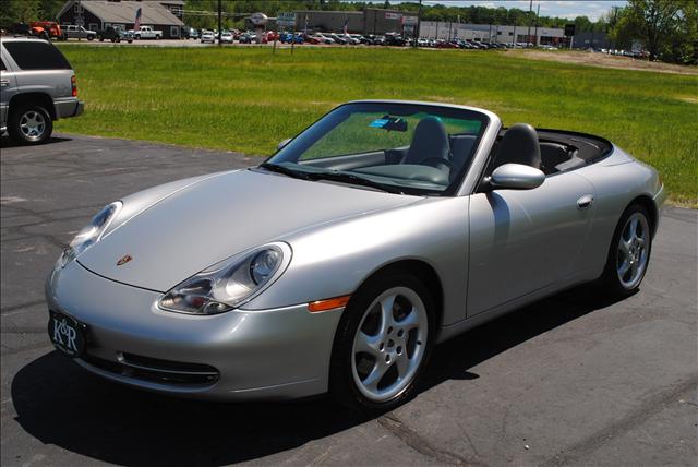 2001 Porsche 911 4WD REG CAB 120.5 SLT