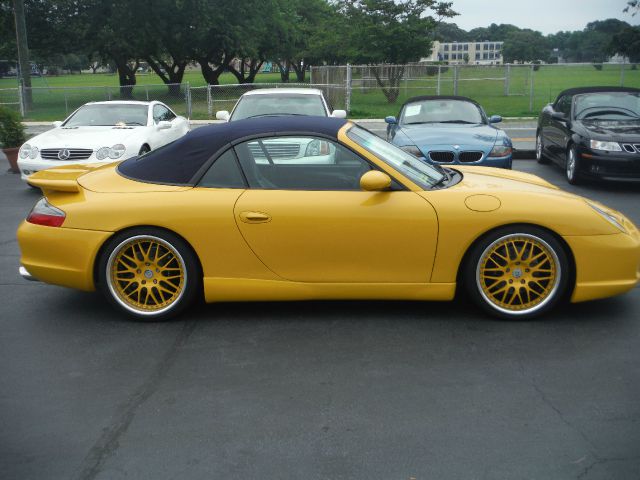 2003 Porsche 911 4WD REG CAB 120.5 SLT