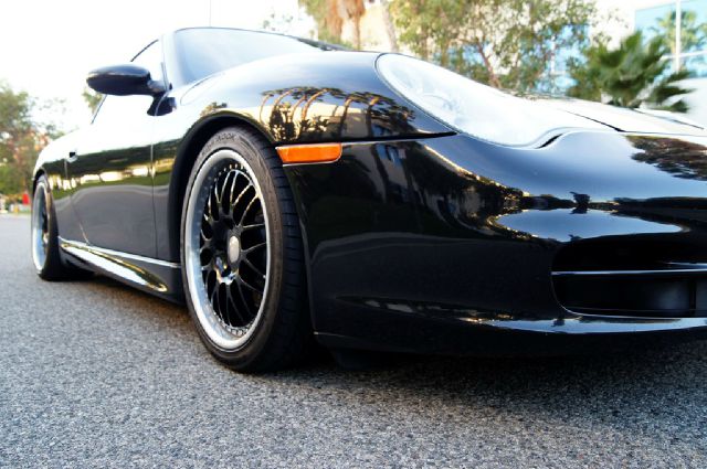 2003 Porsche 911 Creme And Gold Ed