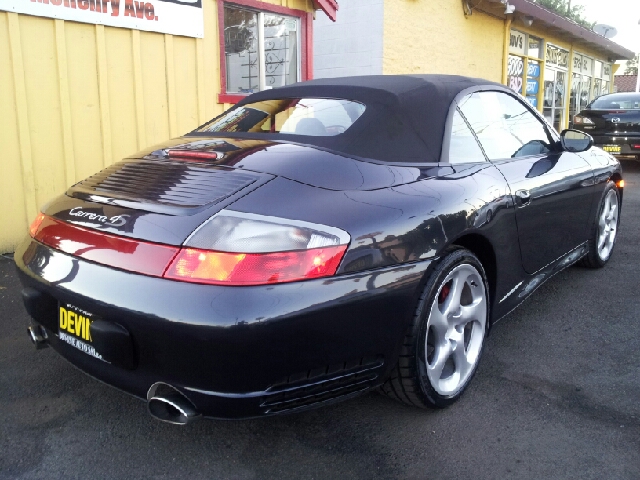 2004 Porsche 911 1999 Ford XL
