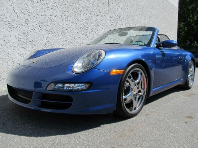 2005 Porsche 911 Laramie SLT Quad Cab