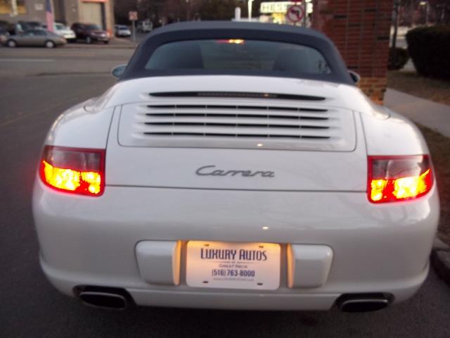 2005 Porsche 911 LS Extended Cab 2WD