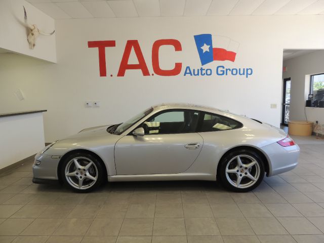 2005 Porsche 911 2dr Cpe E350 RWD