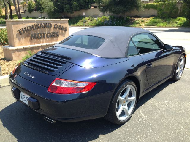 2005 Porsche 911 4WD REG CAB 120.5 SLT