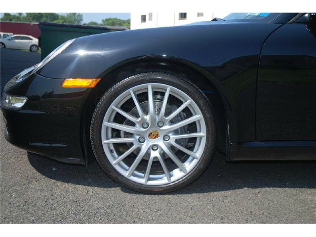 2006 Porsche 911 4WD REG CAB 120.5 SLT