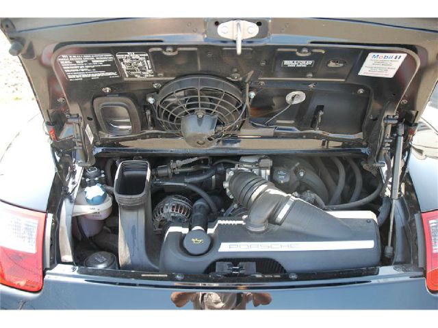 2006 Porsche 911 4WD REG CAB 120.5 SLT