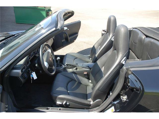 2006 Porsche 911 4WD REG CAB 120.5 SLT